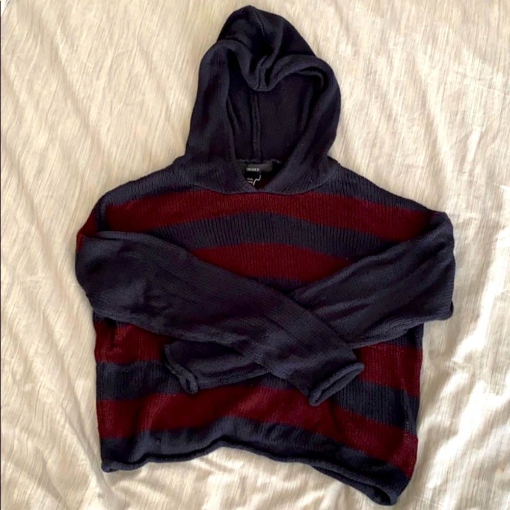 Cute size small sweater !! Forever21 .